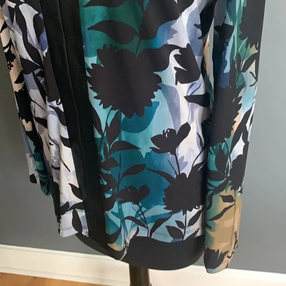 Calvin Klein foliage silhouette vegan leather top - Picture 3 of 6